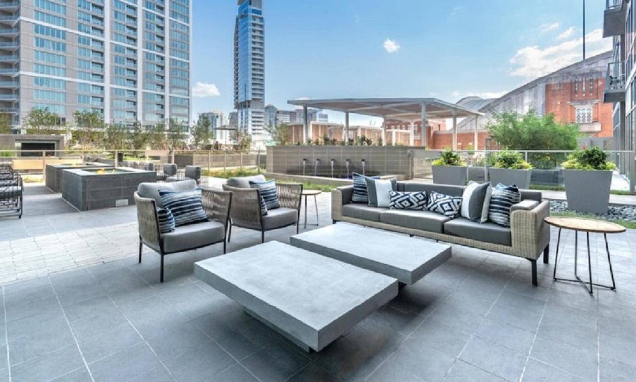 Downtown Dallas Apt With View Walking Distance To Aac With Free Parking Pool Wifi Kültér fotó